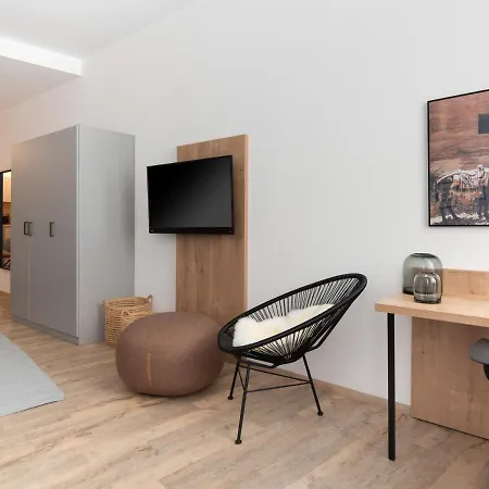 Апарт-отель Limehome Kesslerstrasse