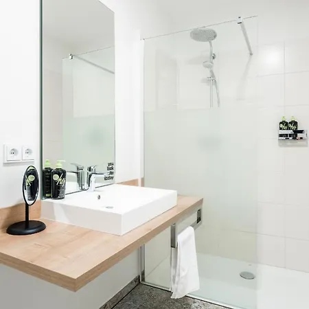 Апарт-отель Limehome Kesslerstrasse 3*